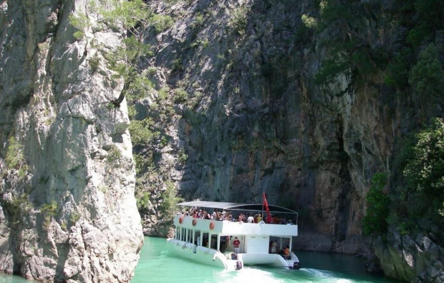 Green Canyon Boat with Lunch, Soft Drinks