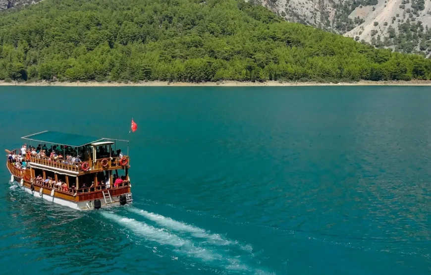 Green Canyon Boat with Lunch, Soft Drinks