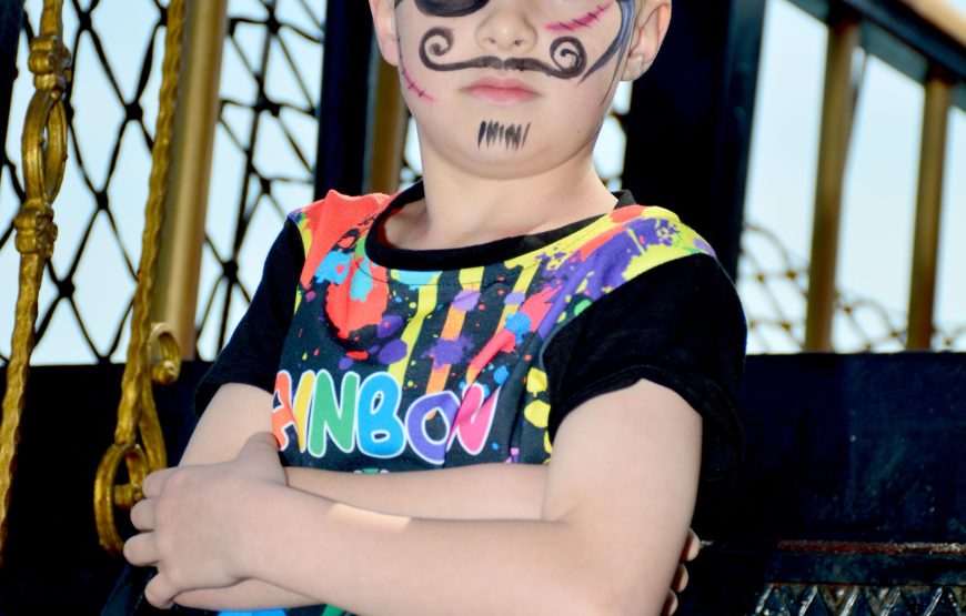 Antalya Pirate Boat Tour with Lunch