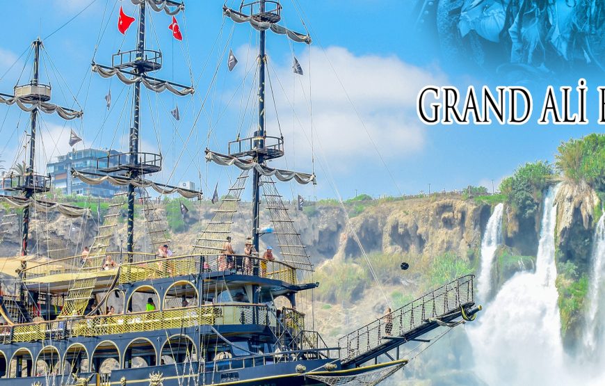 Antalya Pirate Boat Tour with Lunch