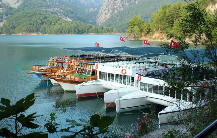 Green Canyon Boat with Lunch, Soft Drinks