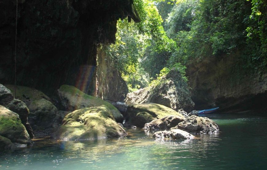 Jeep Safari & Green Lake Tour