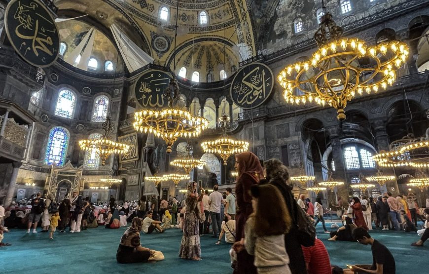 Hagia Sophia, Blue Mosque & Grand Bazaar – Half-Day