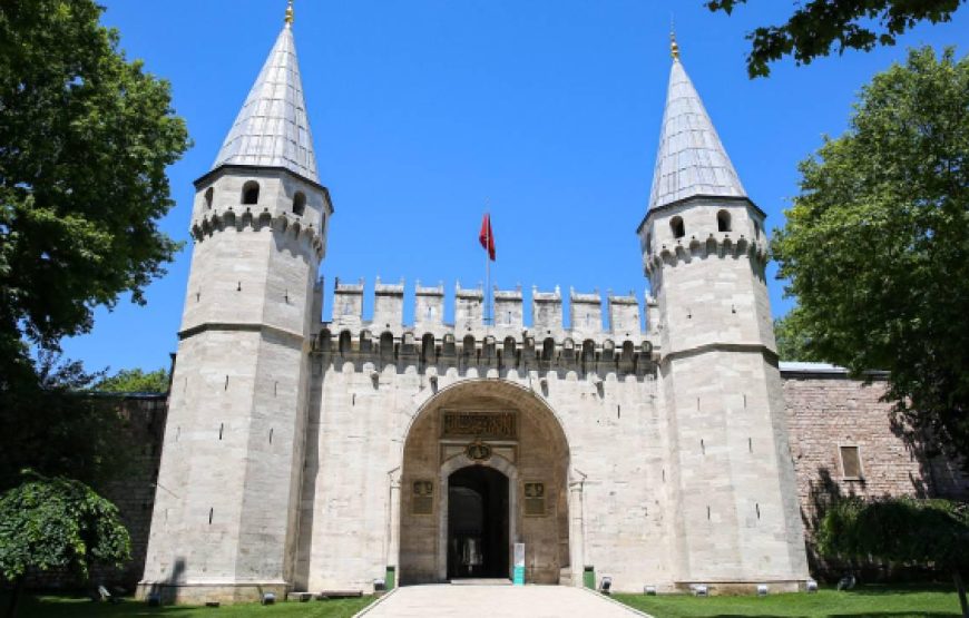 Topkapi Palace with Harem and Blue Mosque Guided Tour